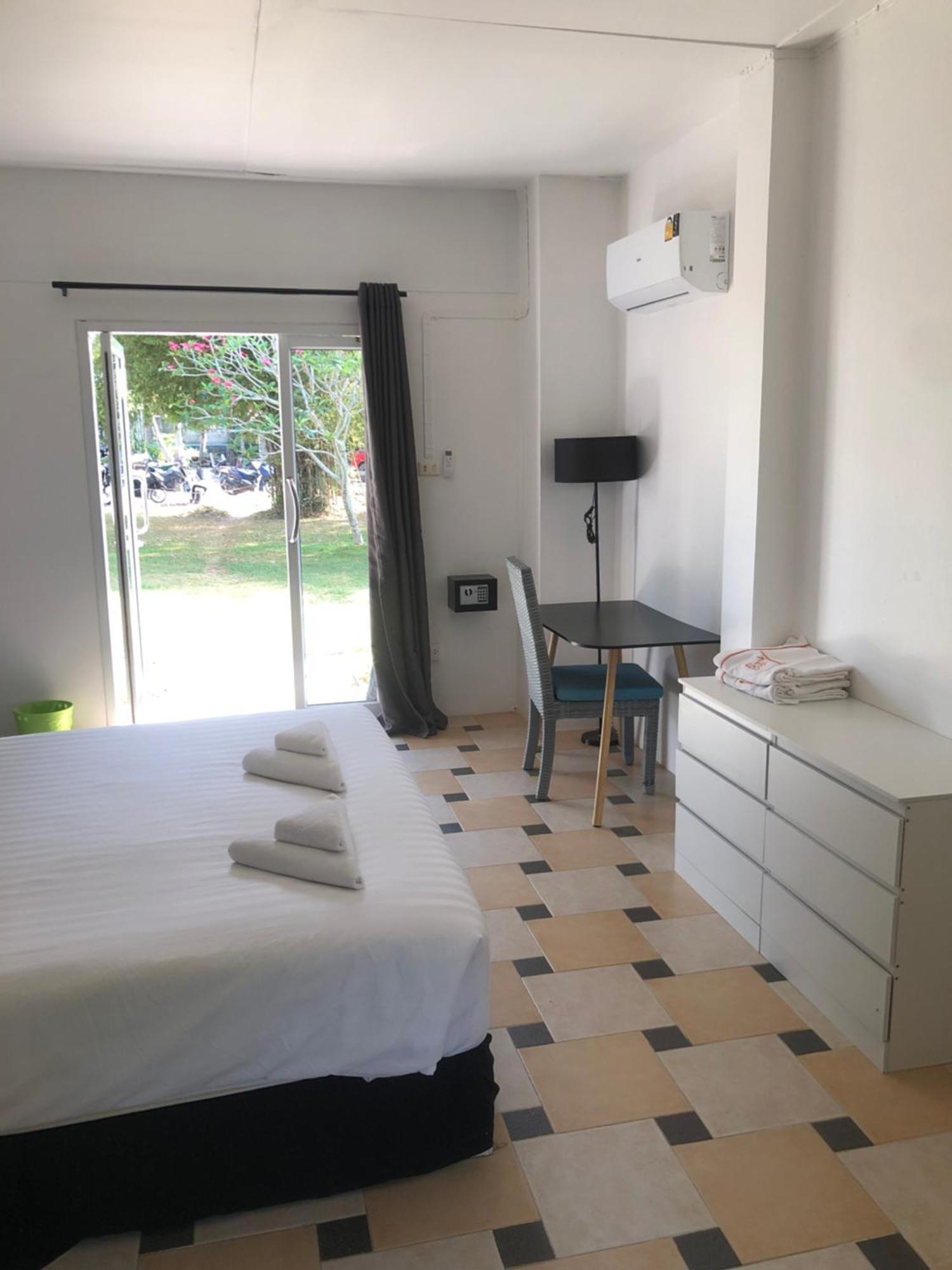 Wild Wood X Hansa Beach Fitness Resort Thong Sala Exteriér fotografie